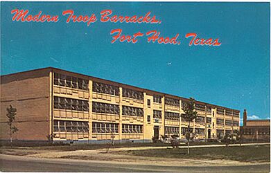 Fort_Hood_Troop_Barracks.jpg